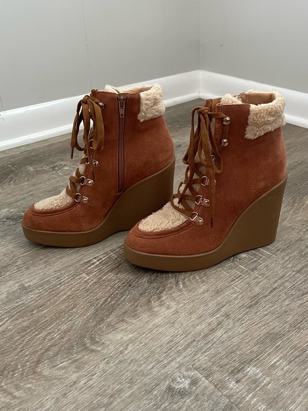 Jessica Simpson Tan Brown Suede Shearling Wedge Booties Women’s Size 8M